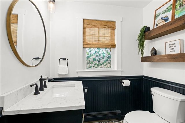 37 Acre St, Clinton, MA 01510