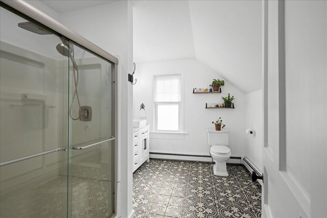 37 Acre St, Clinton, MA 01510