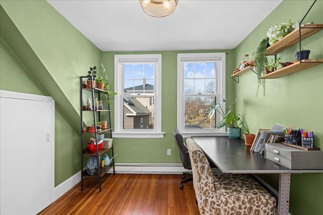 37 Acre St, Clinton, MA 01510