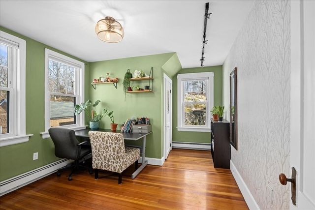 37 Acre St, Clinton, MA 01510