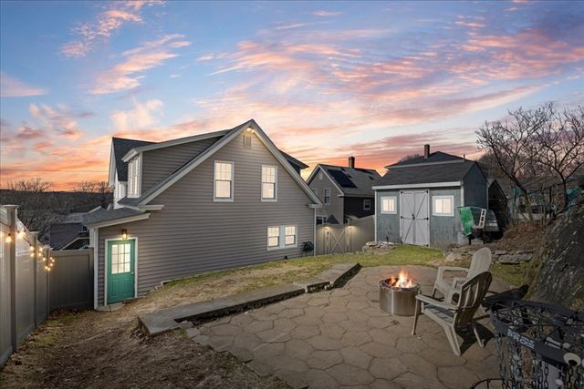 37 Acre St, Clinton, MA 01510