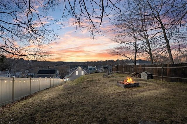 37 Acre St, Clinton, MA 01510