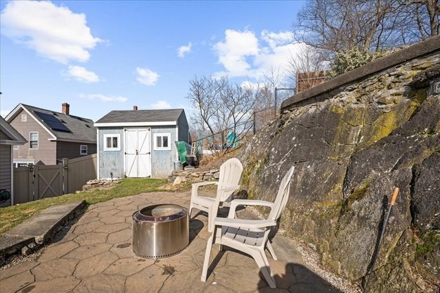 37 Acre St, Clinton, MA 01510