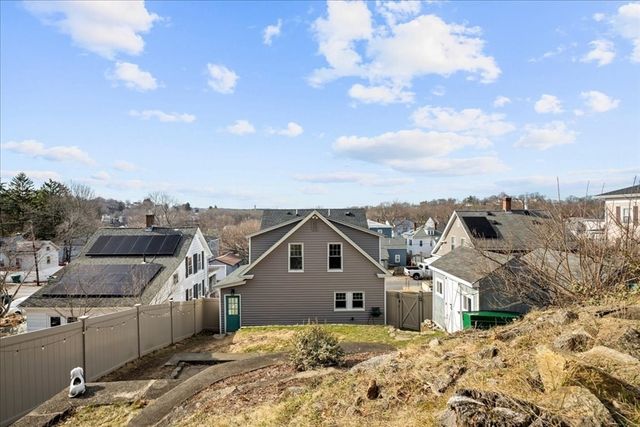 37 Acre St, Clinton, MA 01510