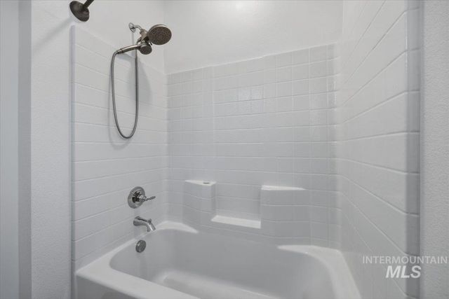 7664 E Lafayette St, Nampa, ID 83687