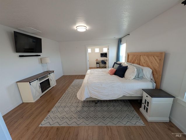 7664 E Lafayette St, Nampa, ID 83687