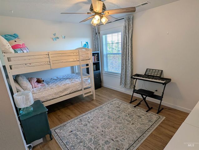 7664 E Lafayette St, Nampa, ID 83687