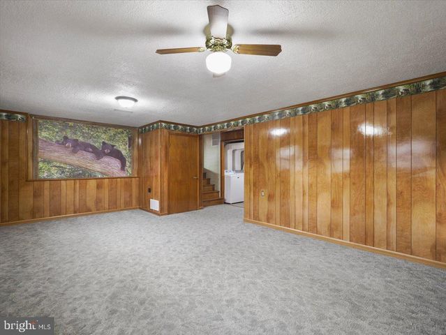 8522 NECK RD, Williamsport, MD 21795