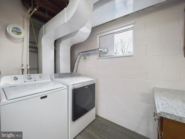 8522 NECK RD, Williamsport, MD 21795