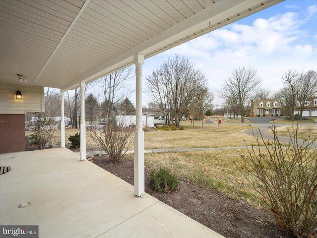 8522 NECK RD, Williamsport, MD 21795