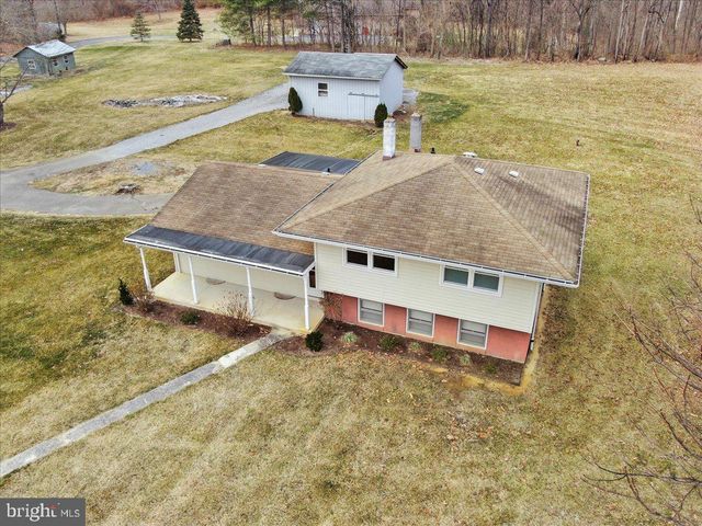 8522 NECK RD, Williamsport, MD 21795