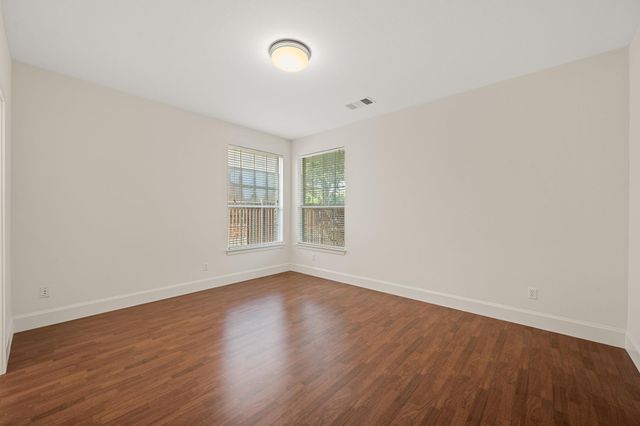 11000 Quarry Oaks TRL, Austin, TX 78717