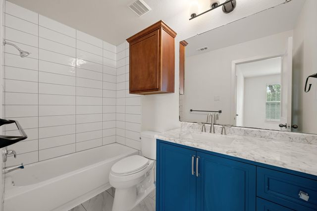 11000 Quarry Oaks TRL, Austin, TX 78717