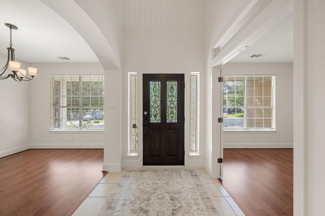 11000 Quarry Oaks TRL, Austin, TX 78717