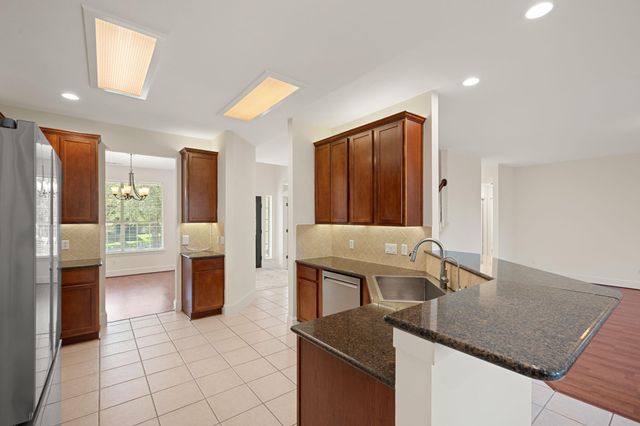 11000 Quarry Oaks TRL, Austin, TX 78717