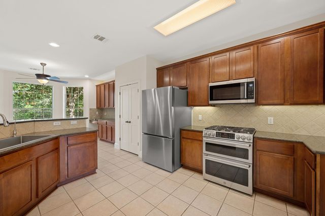11000 Quarry Oaks TRL, Austin, TX 78717