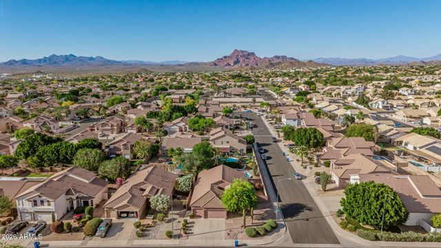 6260 E VIRGINIA Street, Mesa, AZ 85215