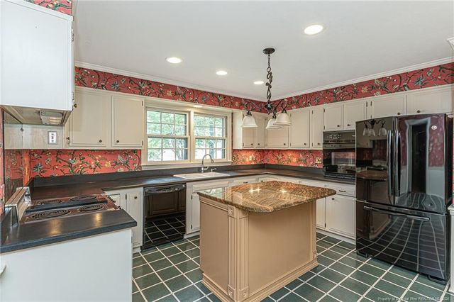 106 Northview Drive, Fayetteville, NC 28303