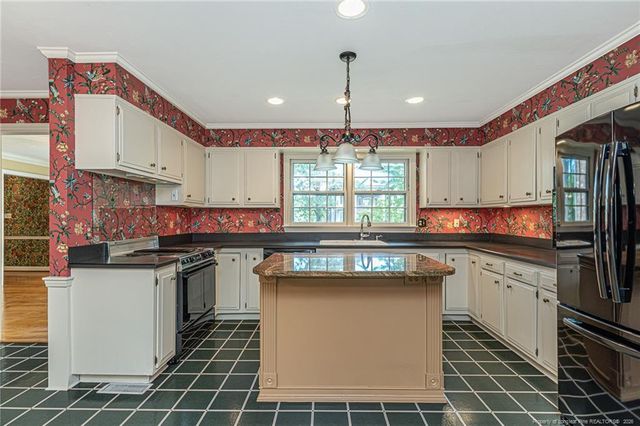 106 Northview Drive, Fayetteville, NC 28303
