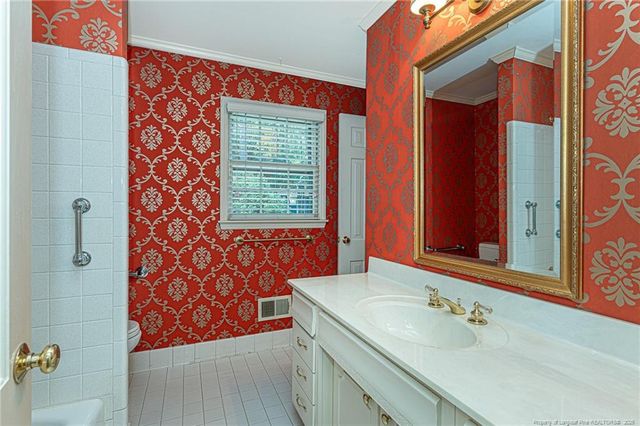 106 Northview Drive, Fayetteville, NC 28303