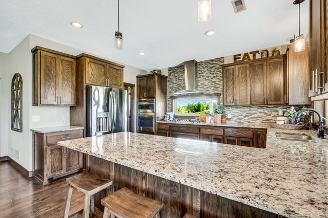 6699 313th Avenue NE, North Branch, MN 55056
