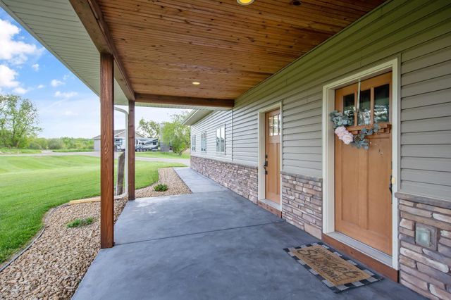 6699 313th Avenue NE, North Branch, MN 55056