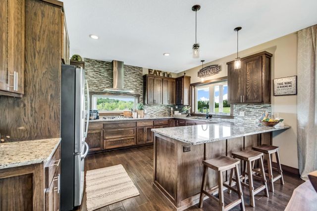 6699 313th Avenue NE, North Branch, MN 55056