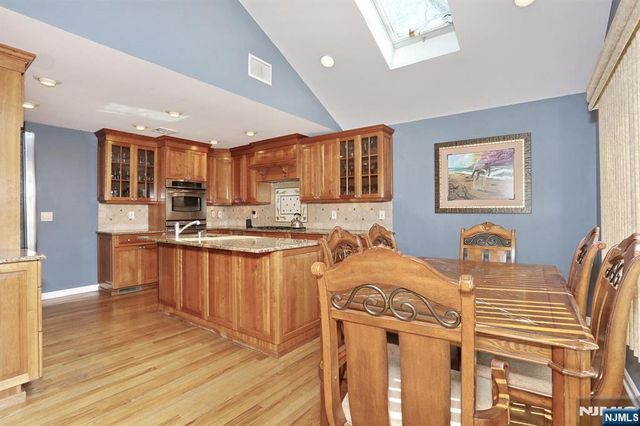 112 Lake Street, Bergenfield, NJ 07621