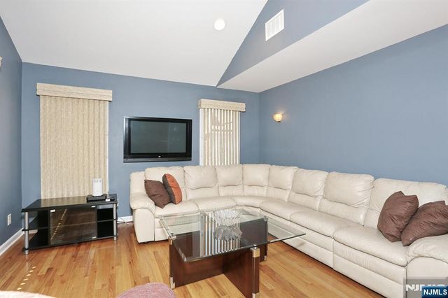 112 Lake Street, Bergenfield, NJ 07621