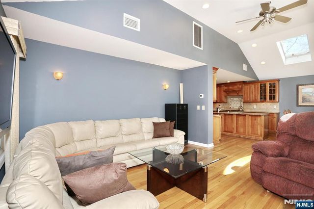 112 Lake Street, Bergenfield, NJ 07621