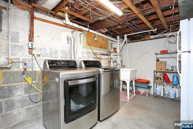 112 Lake Street, Bergenfield, NJ 07621