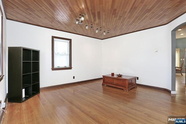 112 Lake Street, Bergenfield, NJ 07621