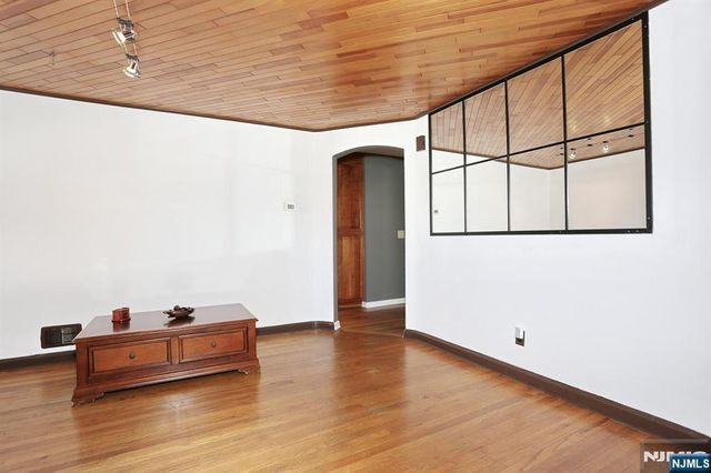 112 Lake Street, Bergenfield, NJ 07621