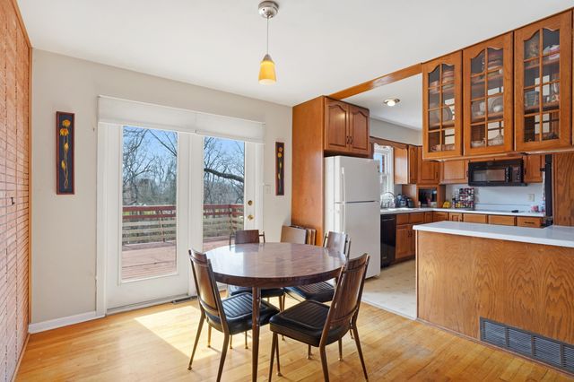 2214 BLUFF BLVD, Columbia, MO 65201