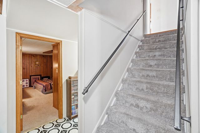 2214 BLUFF BLVD, Columbia, MO 65201