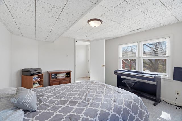 2214 BLUFF BLVD, Columbia, MO 65201