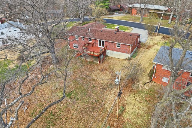 2214 BLUFF BLVD, Columbia, MO 65201