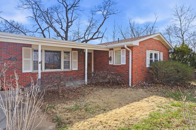 2214 BLUFF BLVD, Columbia, MO 65201