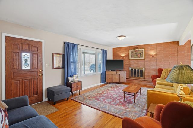 2214 BLUFF BLVD, Columbia, MO 65201