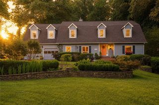 990 Lake Charles Drive, Roswell, GA 30075