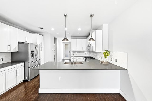 2801 Dulce LN 722, Austin, TX 78704
