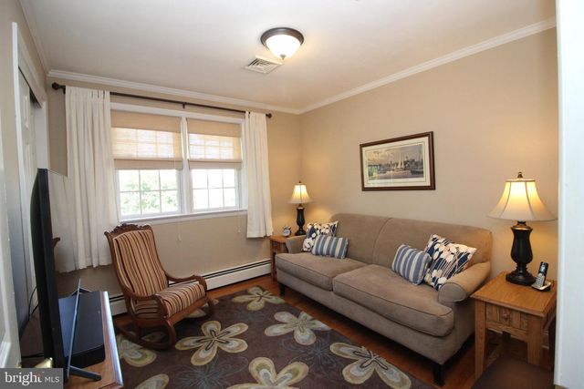 487 SCHOOLHOUSE RD, Harleysville, PA 19438