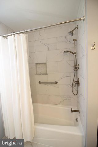 487 SCHOOLHOUSE RD, Harleysville, PA 19438