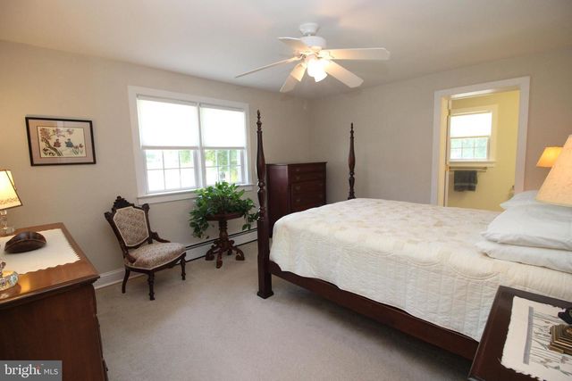 487 SCHOOLHOUSE RD, Harleysville, PA 19438