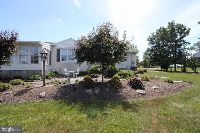 487 SCHOOLHOUSE RD, Harleysville, PA 19438