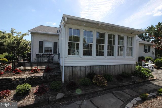 487 SCHOOLHOUSE RD, Harleysville, PA 19438