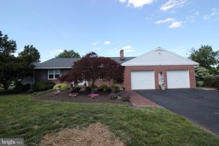 487 SCHOOLHOUSE RD, Harleysville, PA 19438