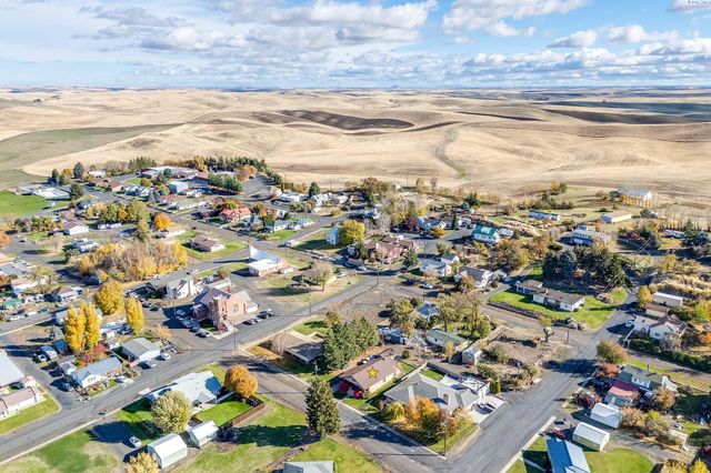 305 S Whitman Ave, La Crosse, WA 99143