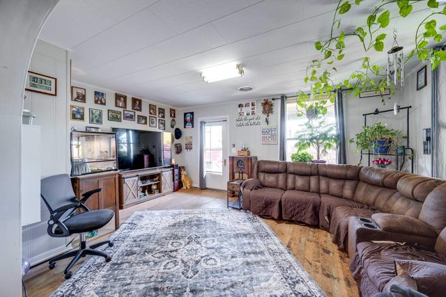 305 S Whitman Ave, La Crosse, WA 99143