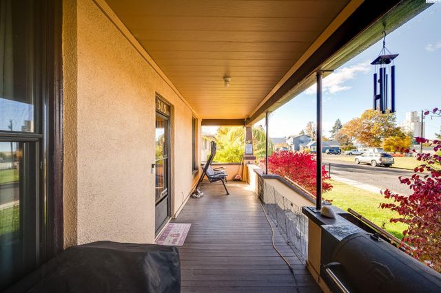 305 S Whitman Ave, La Crosse, WA 99143